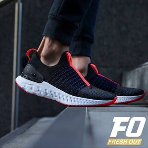 Men's Nike React Phantom Run Flyknit 2, 11.5